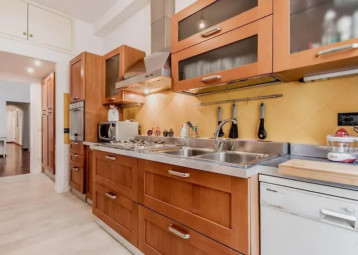 Casa Del Borgo Elegant 200 M From The Vatican 8/pax Roma