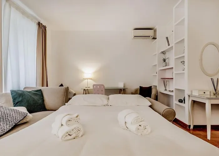 Casa Del Borgo Elegant 200 M From The Vatican 8/pax Appartamento *